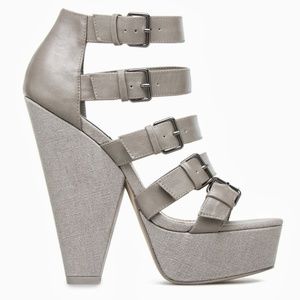 IZABELLA RUE SYDNE HEELS
